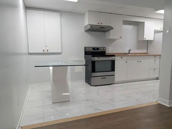 31 Buchanan ST, Barrie, ON L4M 6B5