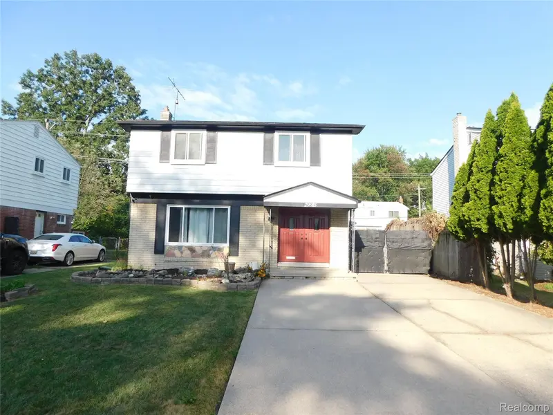 29915 Everett ST, Southfield, MI 48076