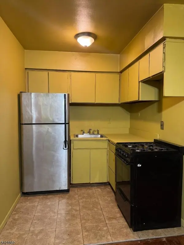 744-750 Hazard Pl #1C, Elizabeth City, NJ 07208