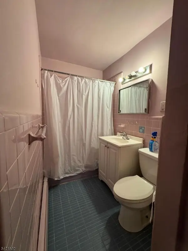 744-750 Hazard Pl #1C, Elizabeth City, NJ 07208