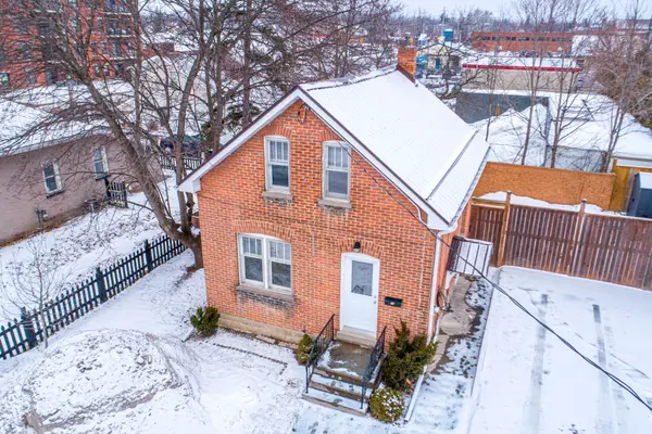 54 Glenelg ST W, Kawartha Lakes, ON K9V 2V2