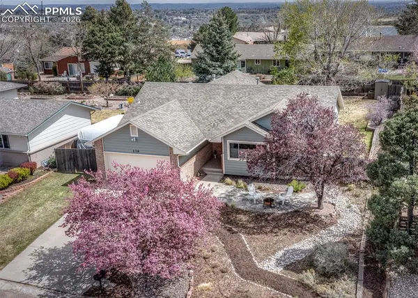 139 Palisade CIR, Manitou Springs, CO 80829