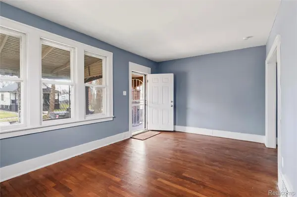 471 Kitchener ST, Detroit, MI 48215