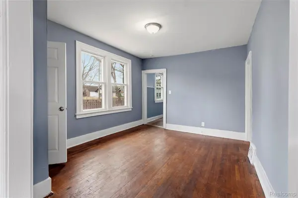 471 Kitchener ST, Detroit, MI 48215