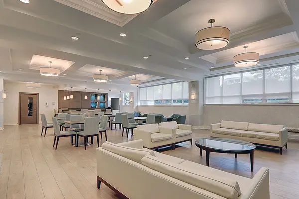 370 Highway 7 RD E #PH7, Richmond Hill, ON L4B 0C4