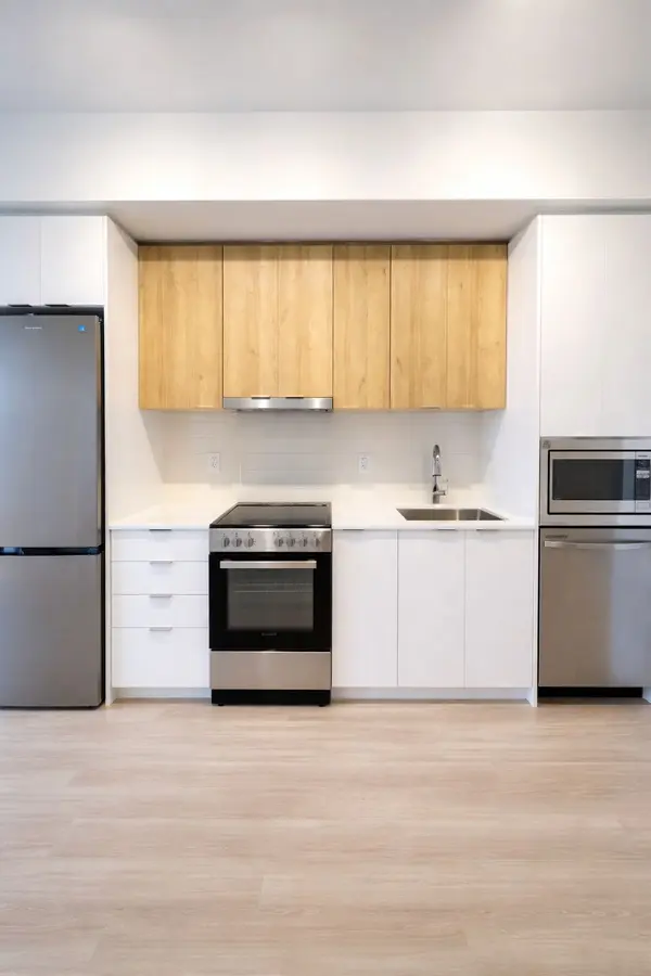 9751 Markham RD #B222, Markham, ON L6E 0W4