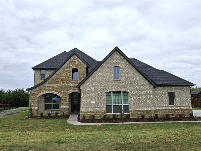 237 Magnolia Court, Trenton, TX 75490