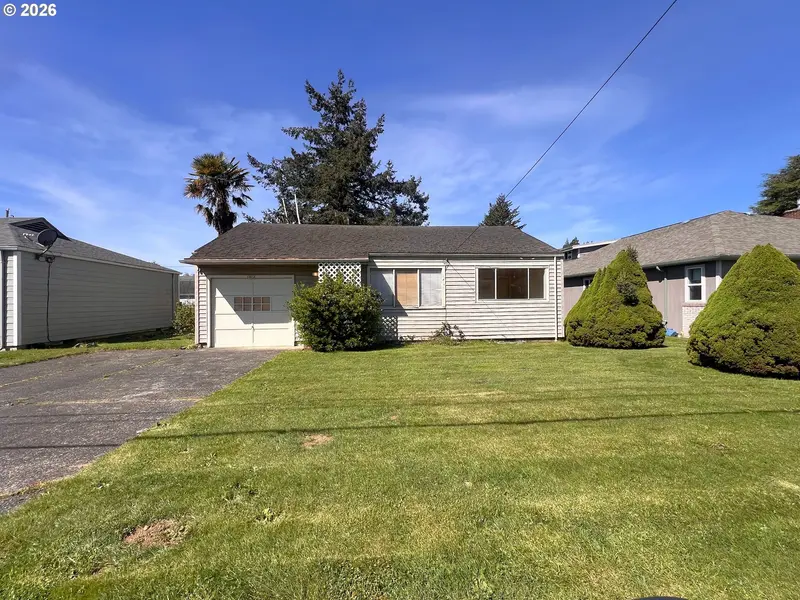 1023 N KNOTT ST, Coquille, OR 97423