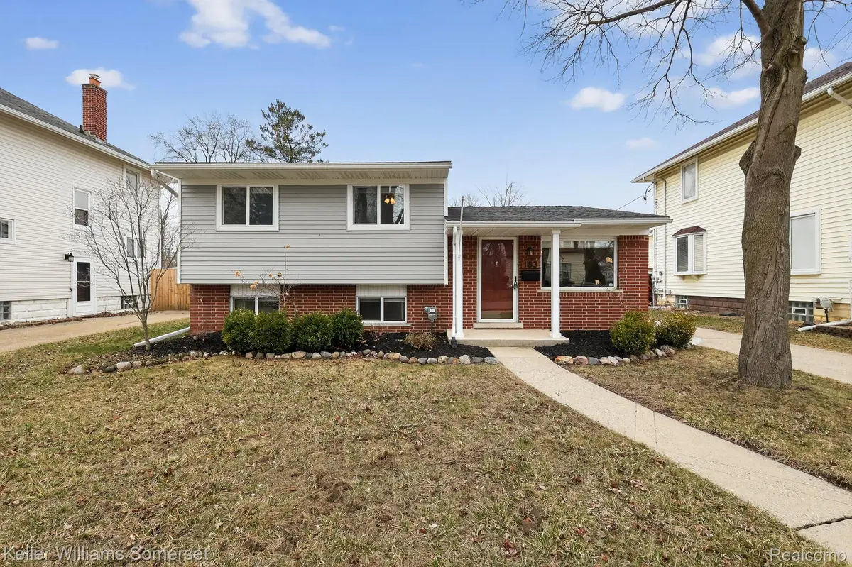 183 Washington ST, Mt. Clemens, MI 48043