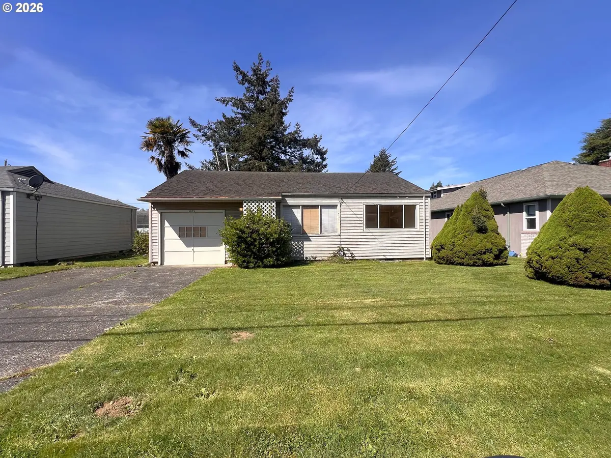 1023 N KNOTT ST, Coquille, OR 97423