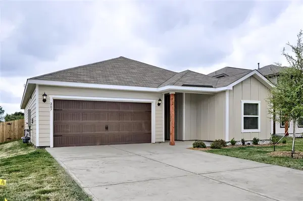 207 Southgate Drive, Terrell, TX 75160