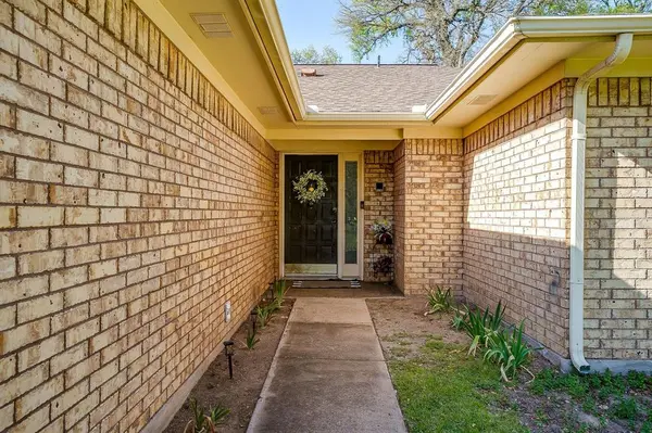 3300 Sherwood Street, Willow Park, TX 76087