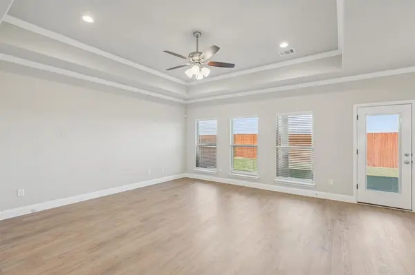 1033 Nighthawk Trail, Alvarado, TX 76009