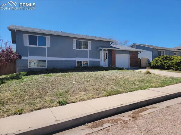 7240 Goldfield DR, Colorado Springs, CO 80911