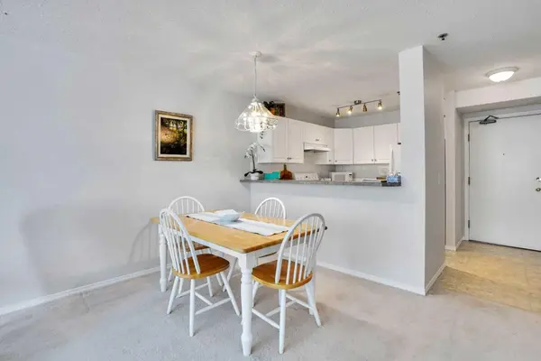 11 Chaparral Ridge DR SE #1211, Calgary, AB T2X 3P7