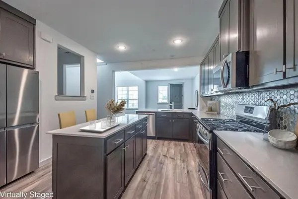 692 Vista Oaks Road, Lewisville, TX 75067