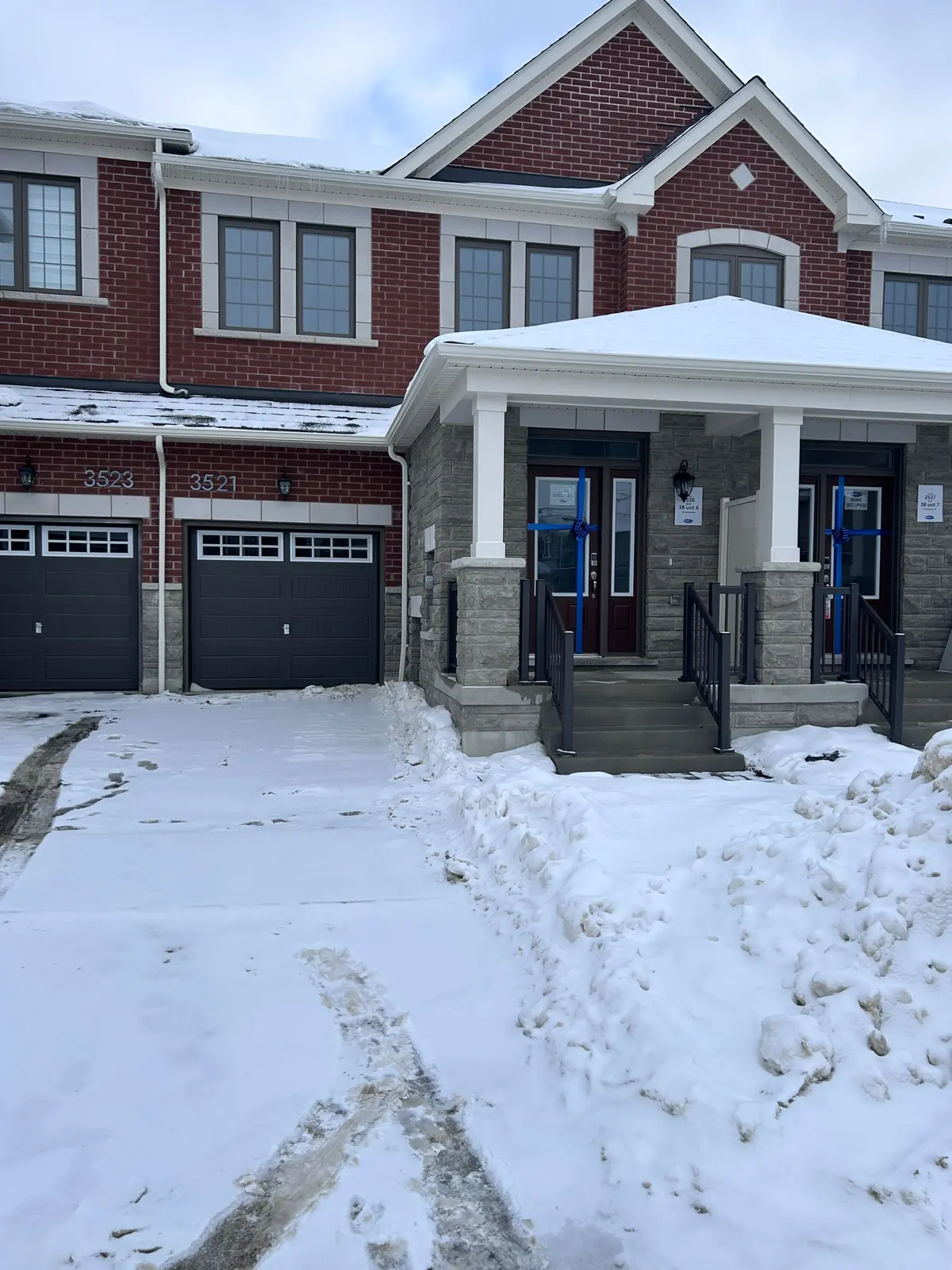 3521 Brickyard DR, Pickering, ON L1X 0T6