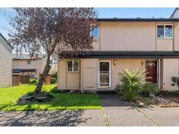 1488 FETTERS LOOP, Eugene, OR 97402