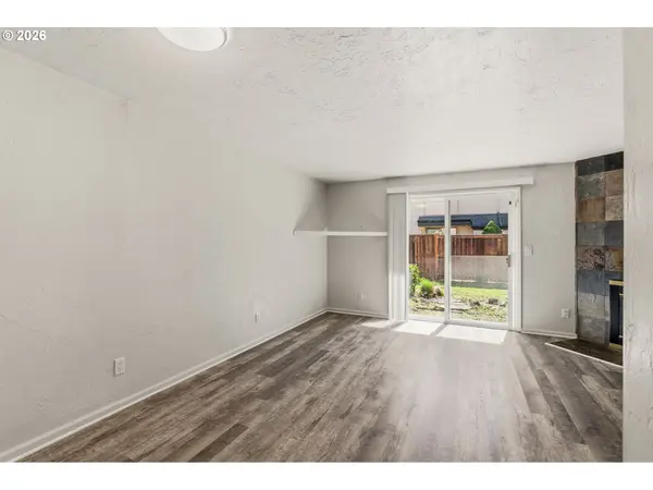 1488 FETTERS LOOP, Eugene, OR 97402