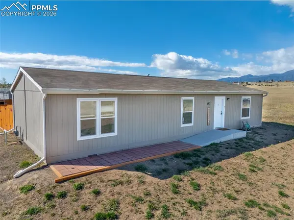 4822 W Isabella DR, Colorado City, CO 81019