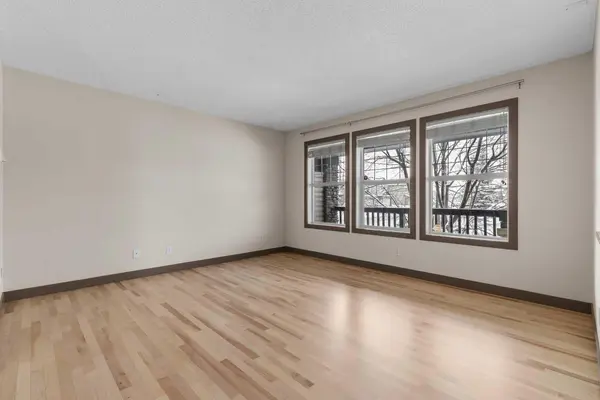 106 Luxstone WAY SW, Airdrie, AB T4B 0H6