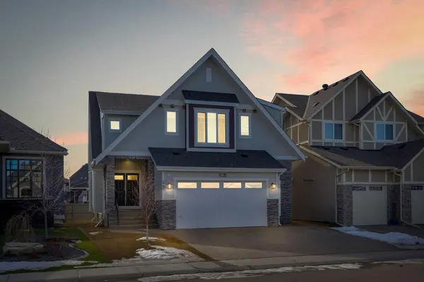 247 Coopers CV SW, Airdrie, AB T4B 4C3