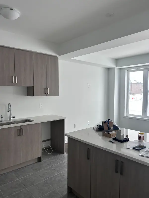 3521 Brickyard DR, Pickering, ON L1X 0T6