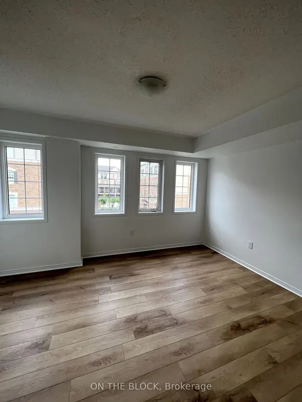 2530 rosedrop PATH, Oshawa, ON L1L 0L1