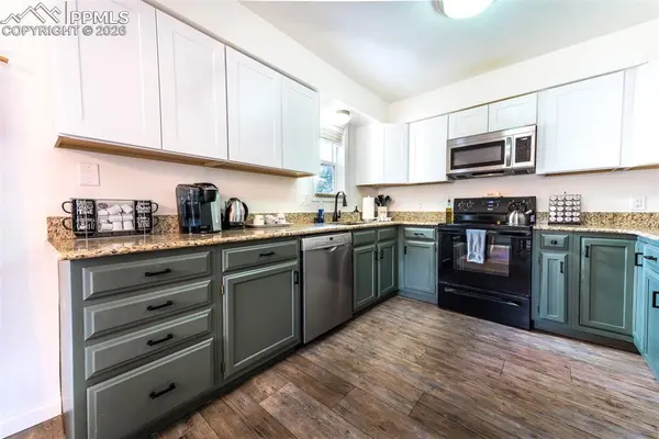 918 Lorraine AVE, Woodland Park, CO 80863