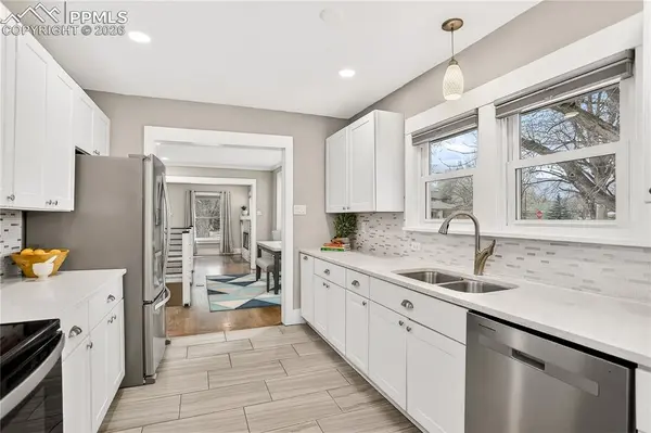 604 E Espanola ST, Colorado Springs, CO 80907