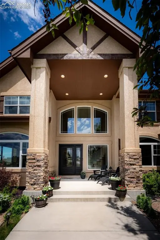 19735 Knights Crossing, Monument, CO 80132