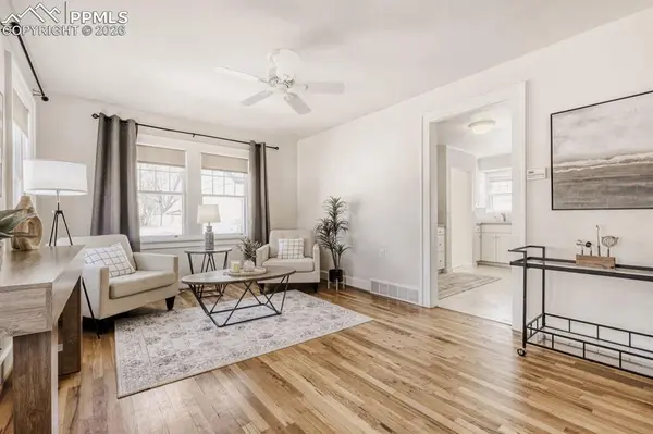 609 E Madison ST, Colorado Springs, CO 80907