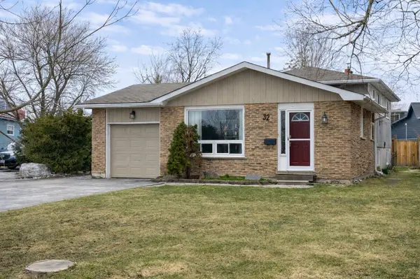 32 Courtice CRES, Collingwood, ON L9Y 4G1