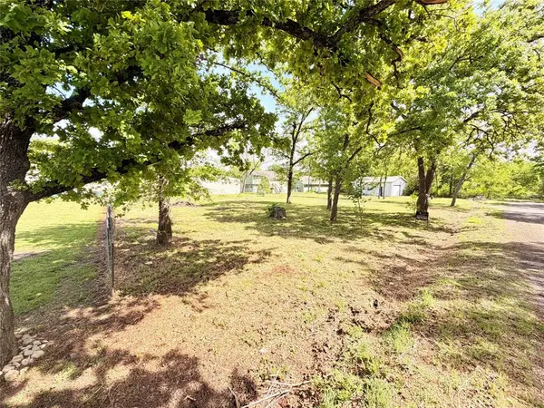 10 George A Green Drive, Gordonville, TX 76245