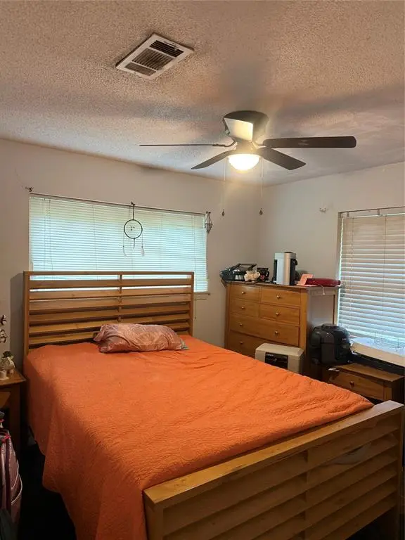 1600 S Jackson Street, Kaufman, TX 75142