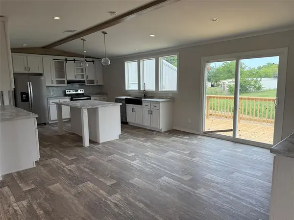 163 Red Fox Court, Weatherford, TX 76088