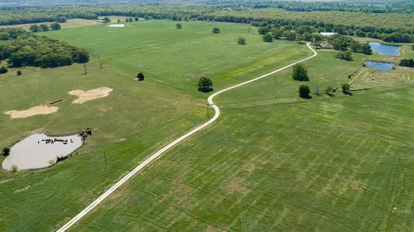 9390 County Road 4028, Kemp, TX 75143