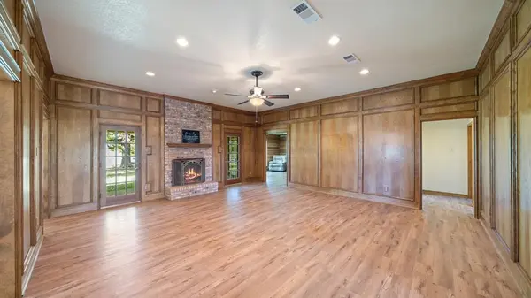 9390 County Road 4028, Kemp, TX 75143