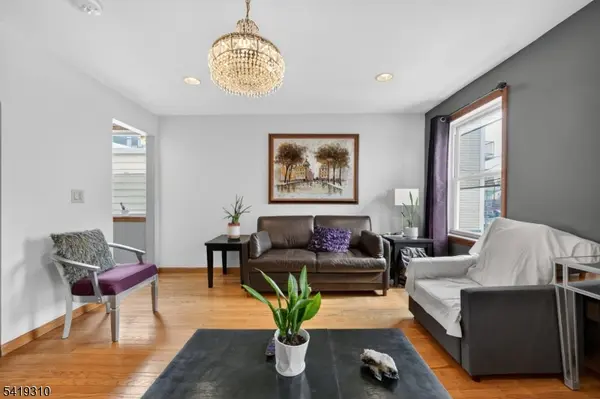 99 Bruen St, Newark City, NJ 07105