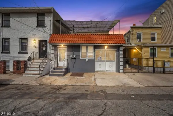 99 Bruen St, Newark City, NJ 07105