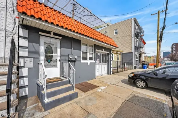 99 Bruen St, Newark City, NJ 07105