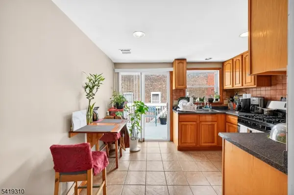 99 Bruen St, Newark City, NJ 07105