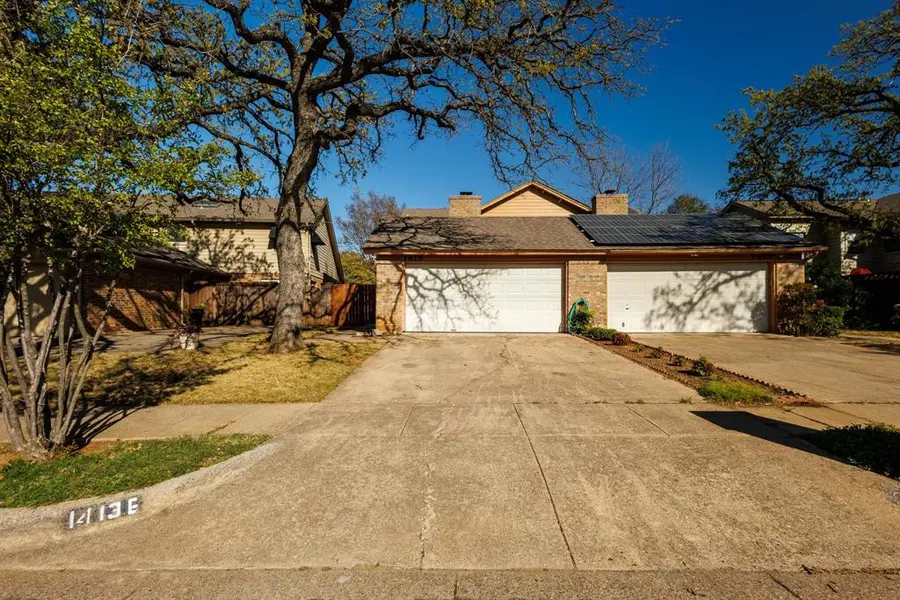 1413 Palmnold Circle E, Fort Worth, TX 76120