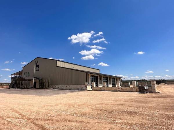 1089 Tennyson Road, Bronte, TX 76933