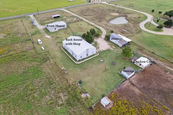 3300 Airport Road, Tioga, TX 76271