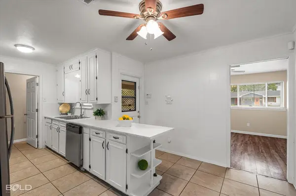 622 Meadowdale Place, Shreveport, LA 71108