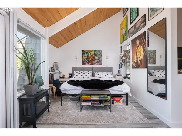 1000 SE BAY BLVD #A-3, Newport, OR 97365