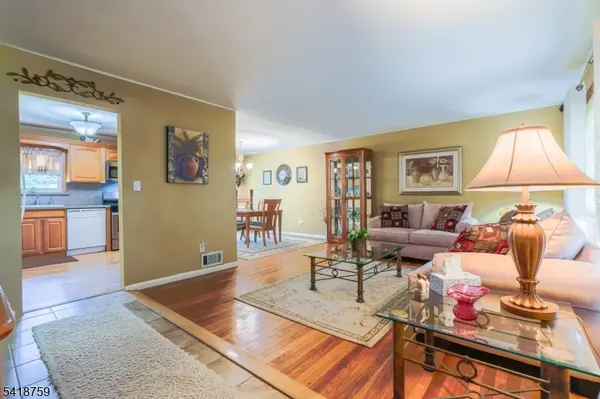 17 Cole Rd, Cedar Grove Twp., NJ 07009