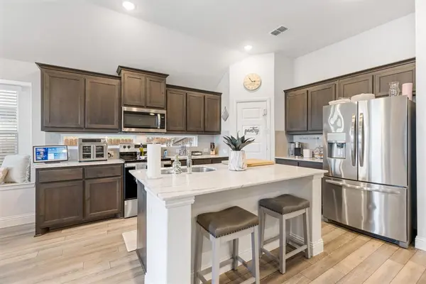 569 Val Verde Street, Aubrey, TX 76227