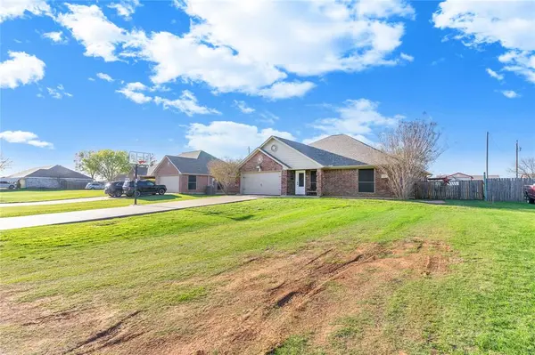 803 Green Street, Rio Vista, TX 76093